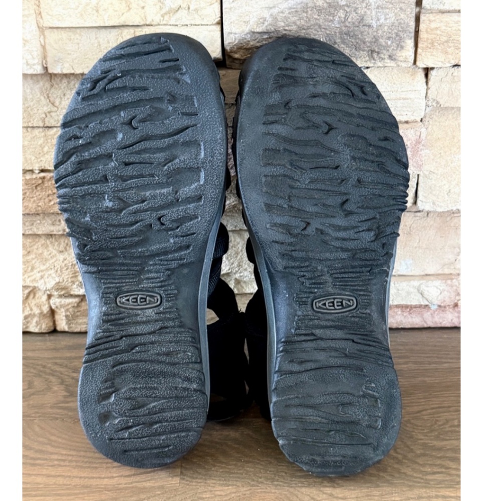 Keen Womens Black Newport Sandals Size 8 - Picture 4 of 7